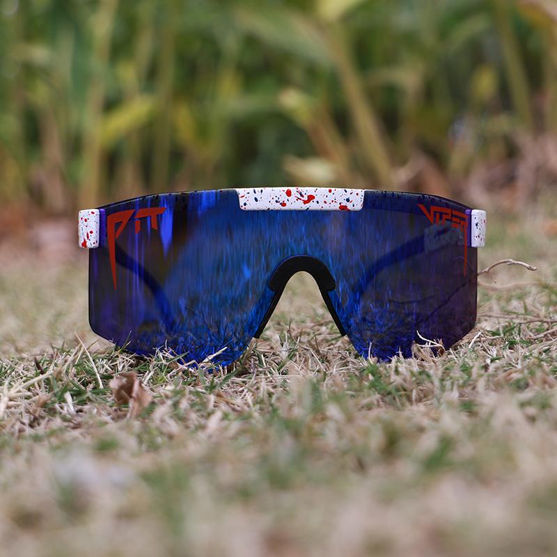 Product Introduction of Fasshion Sunglasses Sports Cycling Glasses TR90 Red Frame Mirrored Lens Sport Polarized Sunglasses For Men/Woman UV400 Windproof 3