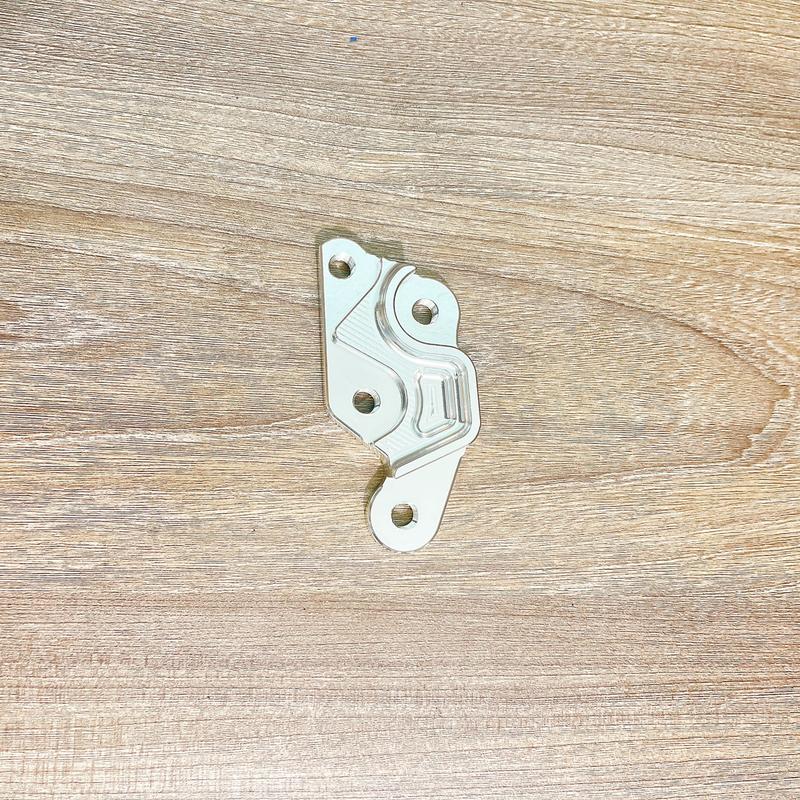 Pát trước RAIDER/SATRIA heo Adelin 4pis Đi đĩa Zin - Màu Trắng Phụ Tùng