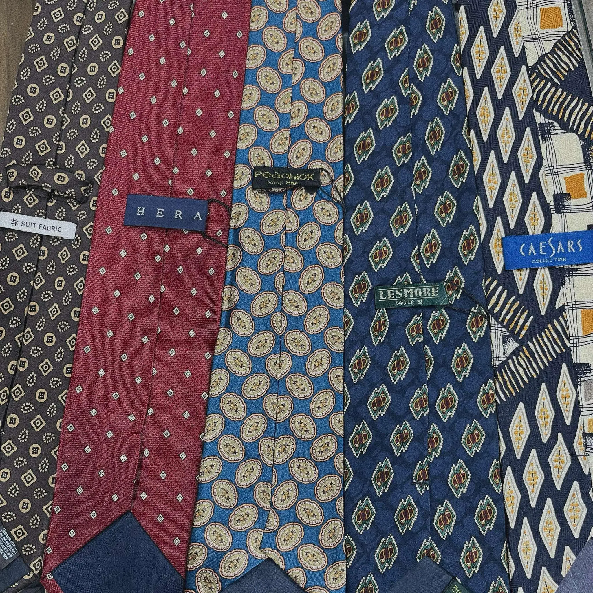 Cà vạt, tie phong cách Classic, sang trọng, cổ điển bản 9-12cm (mẫu ngẫu nhiên) - BURATINO