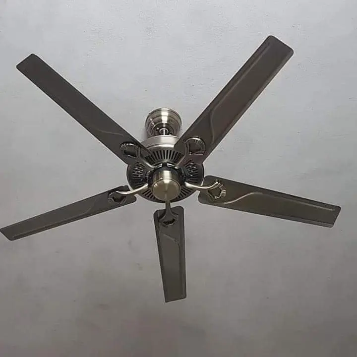 Quạt trần 5 cánh thép mạ điện không đèn - HÀNG LOẠI 1 . ĐIỀU KHIỂN LED 6 cấp độ gió - đaỏ chiều - hẹn giờ.MÃ 21 Fan