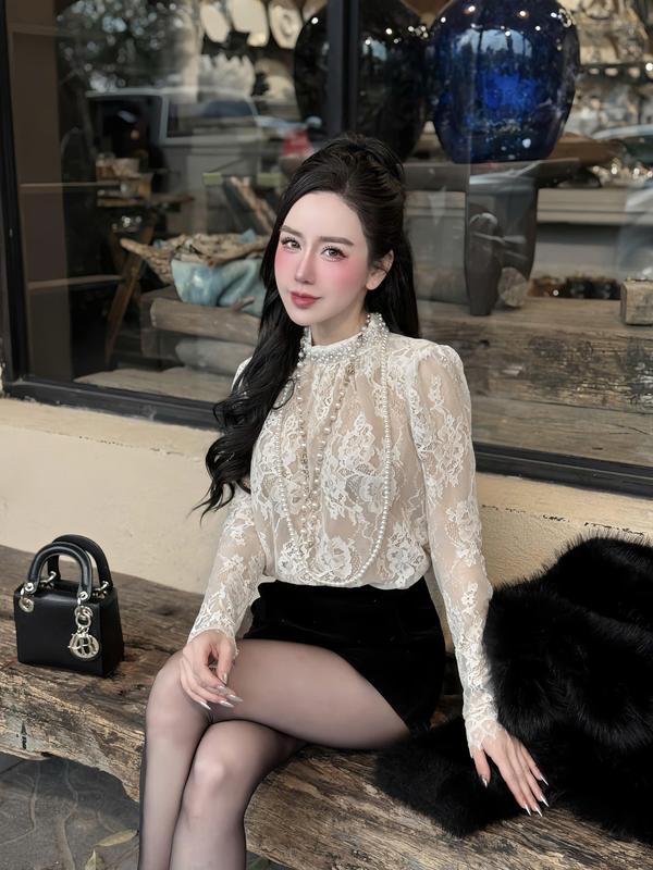 Áo Ren Cổ Ngọc Đệm Vai Quế Chi Boutique 2025 0