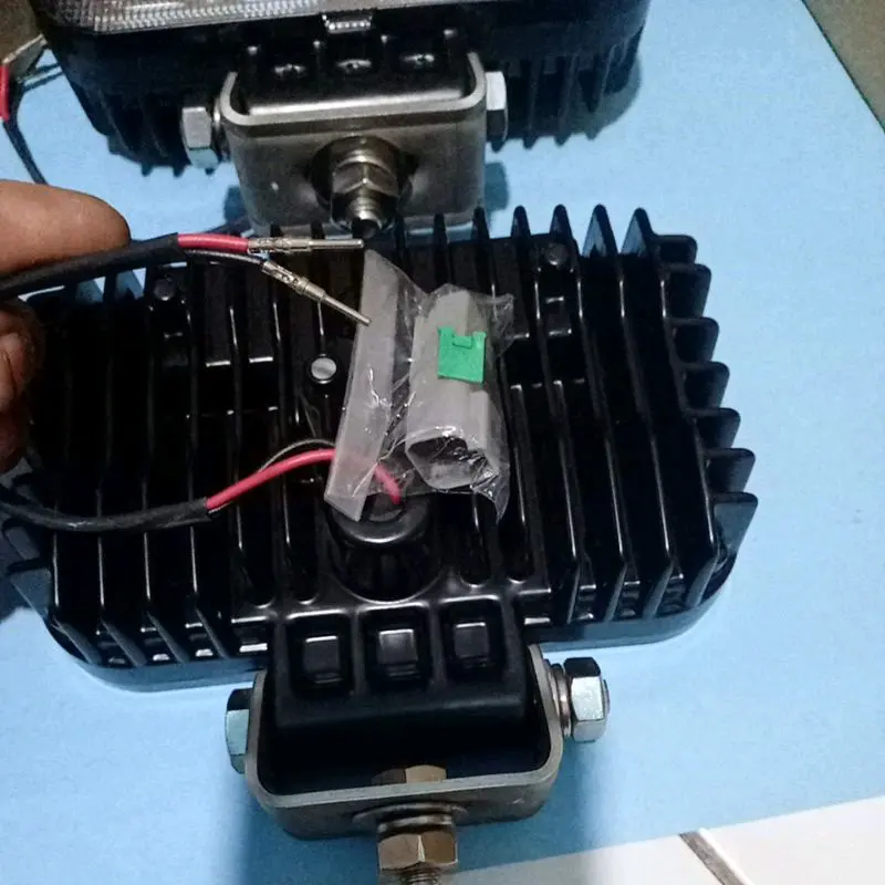 lampu sorot/tembak mobil atau motor lamputembak kalimantan 4