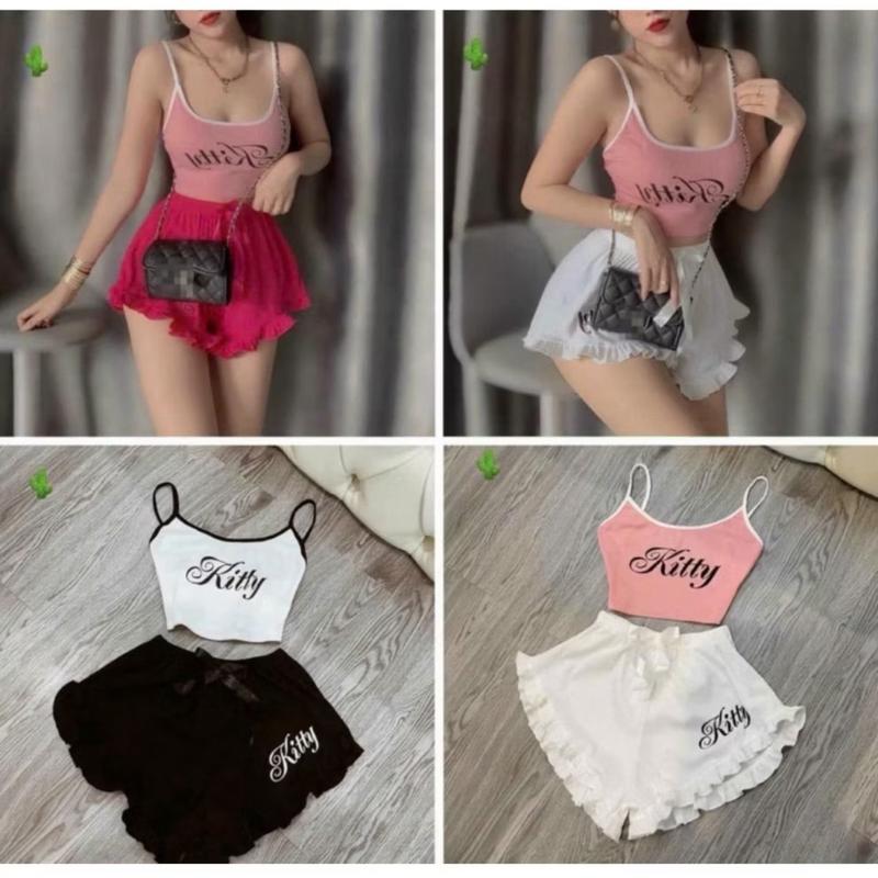 ￼Sét bộ kiểu quần bèo áo ôm body in chữ kitty kèm áo 2 dây in phom croptop mã ht55 size dưới 53kg