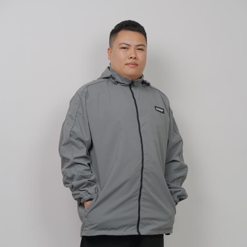 Áo khoác gió màu xám chống nước có mũ tháo dời phối viền phát sáng dành cho người béo BSCOUTURE BIGSIZESTUDIO BIGSIZENAM ĐỒ NAM BÉO Menswear áo gió  julido Jacket