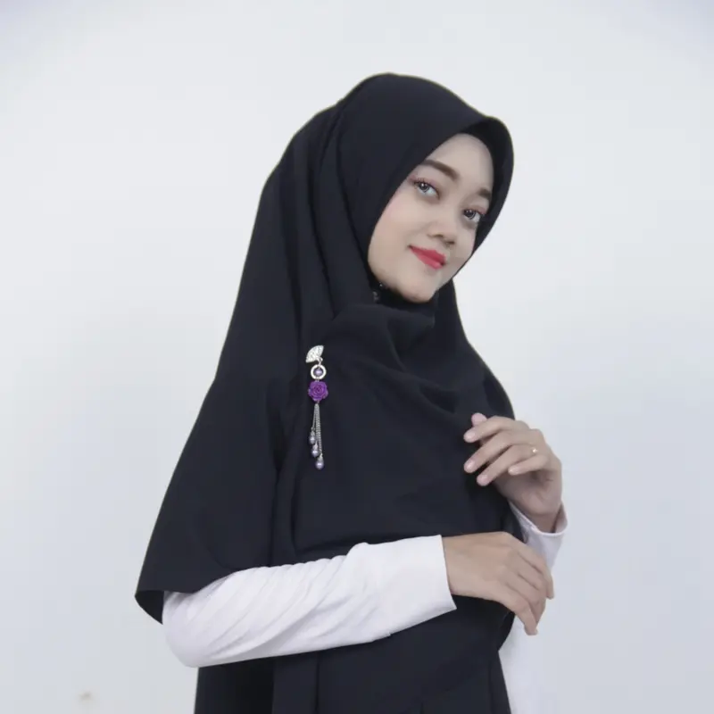 Jilbab Jumbo Segi Empat Wolfis 150 x150 CM Jahit Tepi 0