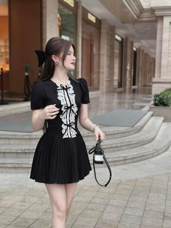 Váy tuyết mưa xếp li phối trước kèm nơ dáng ôm xinh lắm Nữ Women Kem Dress Màu Đen 4