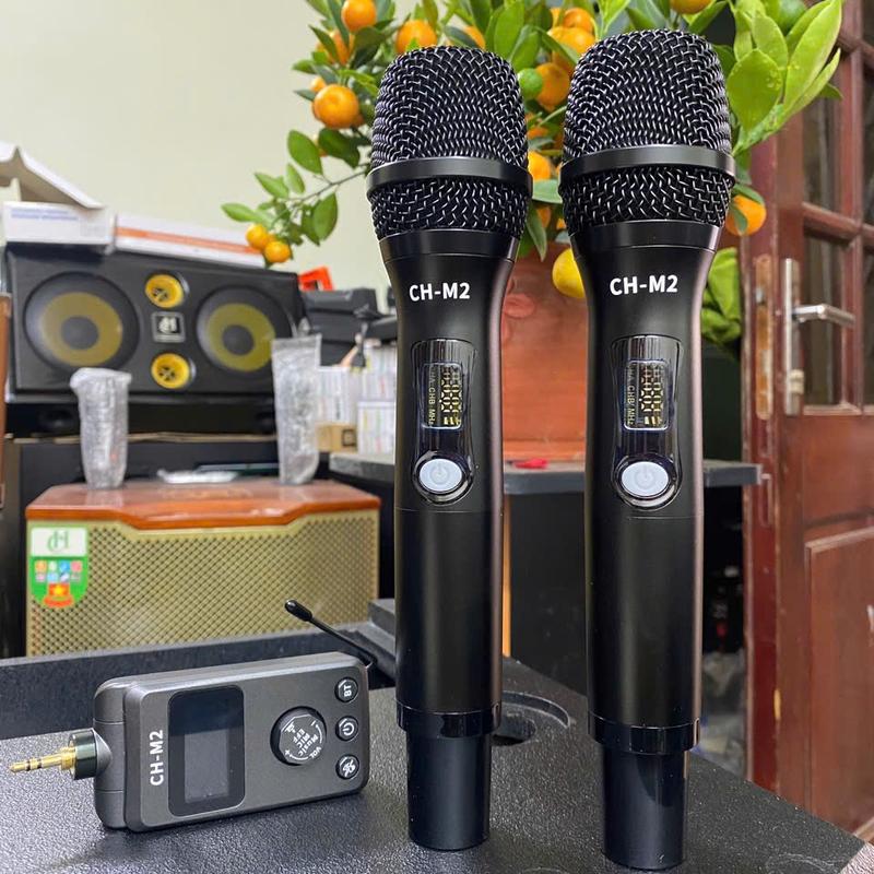 Micro Karaoke CH - M2 Đa Năng Không Dây Kim Loại Cao Cấp Hát Mọi Loại Loa Và Xe Hơi Kết Nối Bluetooth