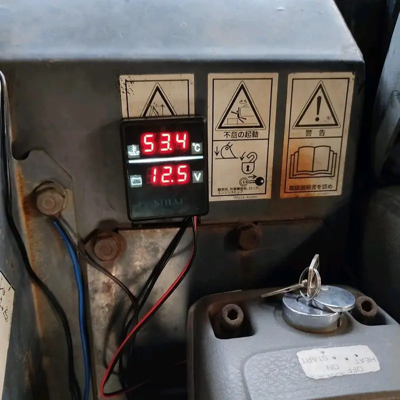 đồng hồ báo nhiệt độ động cơ, báo ắc quy 2 chế độ 8