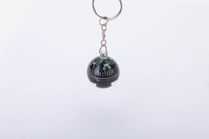 Product Introduction of Size 28mm Type-R Keychain Luggage Accessories Compass Pendant Mountain Climbing Outdoor Climbing Camping Travel Supplies, Car Key Pendant 4