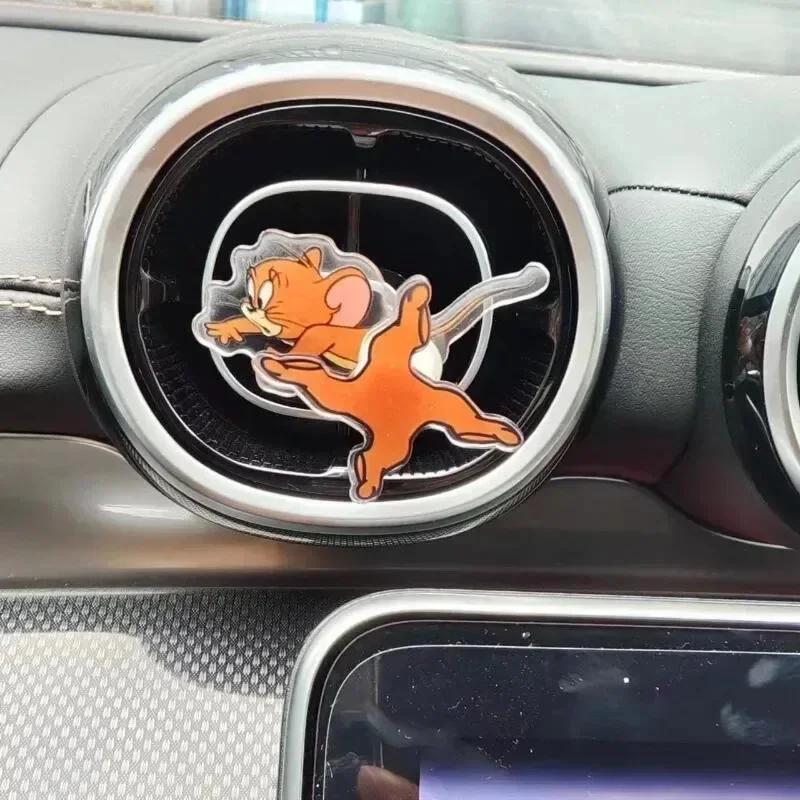 Product Introduction of YUANSHI Tom And Jerry Cartoon Car Air Outlet Decoration Air Conditioning Acrylic Accessories Clip Rotatable Toys Kawali Children Gifts 4