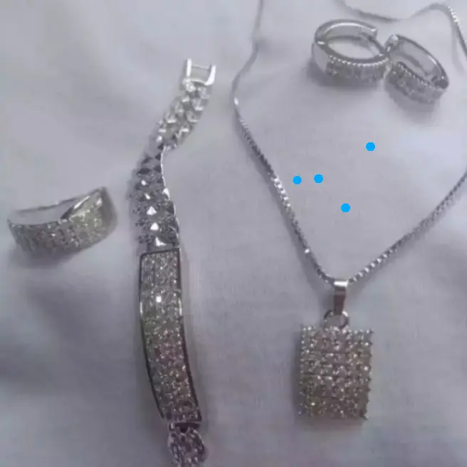 kalung full set silver kotak