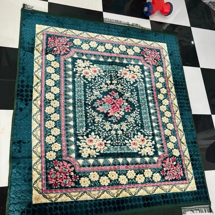 Thảm nhung có râu tua rua có kích thước 1m8 -1m9
