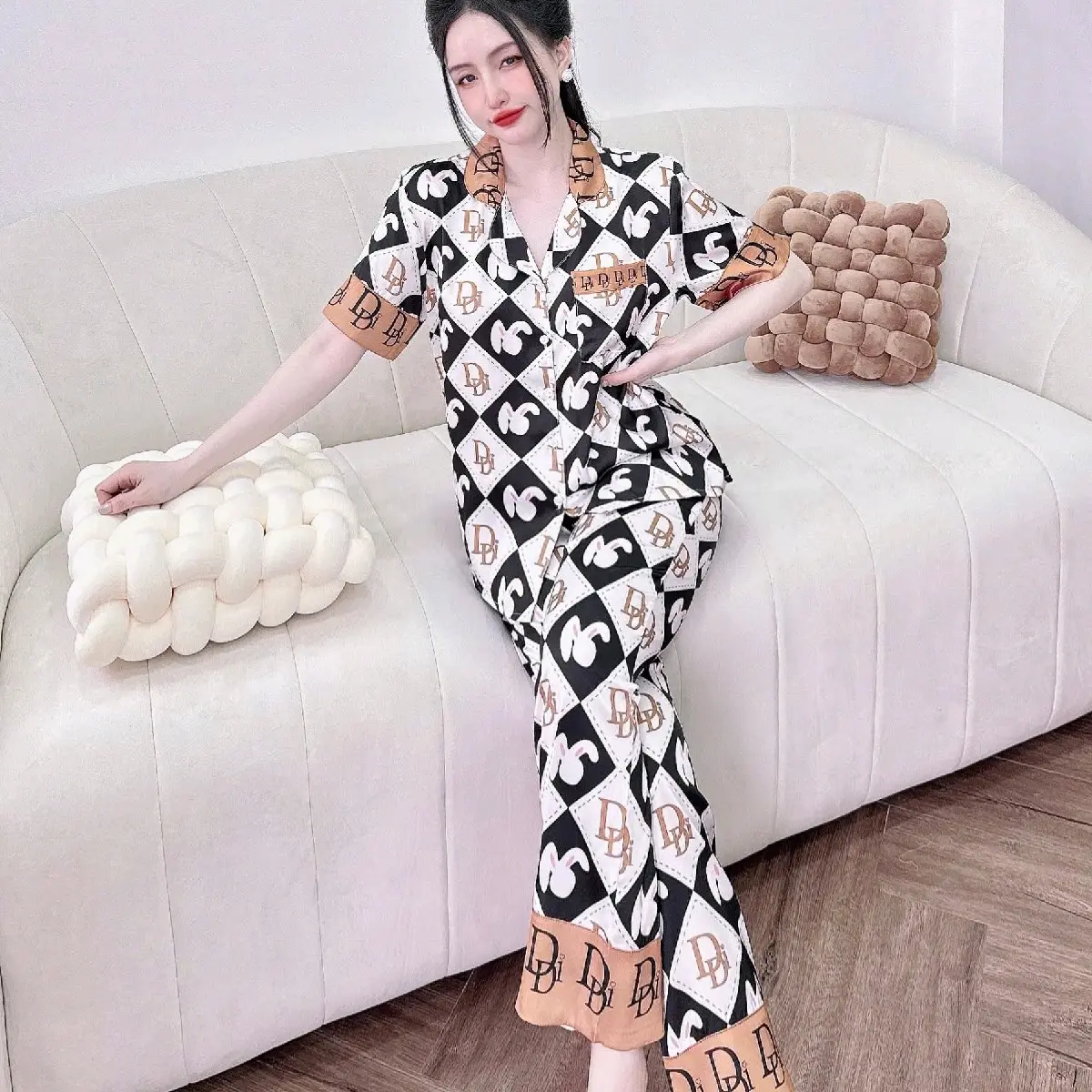[38-90kg] Đồ Bộ Mặc Nhà RôSy Chất  Latin Tơ Tằm Mềm- Mịn- Mát-Thiết Kế Sang Trọng,Hoạ Tiết dễ thương. Nữ Women Quần Ngủ Áo Ngủ