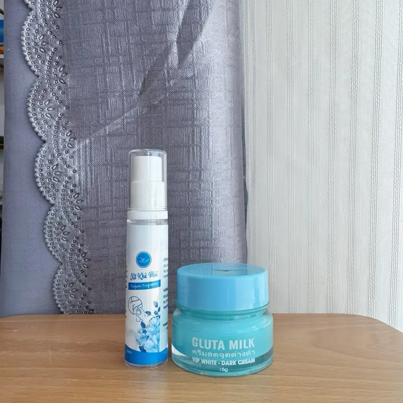 Kem Nách Gluta Milk ( Kèm Chai Sịt khử mùi 10 ml) 1