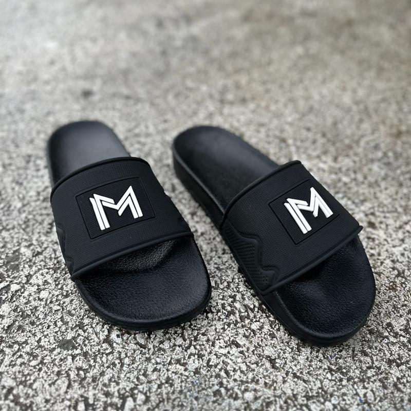 [MUA DÉP KÈM THEO LỌ KEO] Dép quai ngang CHỮ M Ô VUÔNG chất liệu cao su cao cấp chống nước,chống trơn trượt bản đế cao su đúc 3 phân kiểu dáng xu hướng bắt trend dành cho boy girl phố_dép quai ngang nam nữ đẹp