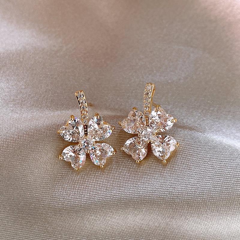 Product Introduction of Delicate Pink Clover Temperament Female Earrings Earrings Jewelry Girlfriends' Gift Girlfriend Gifts for Moms 2