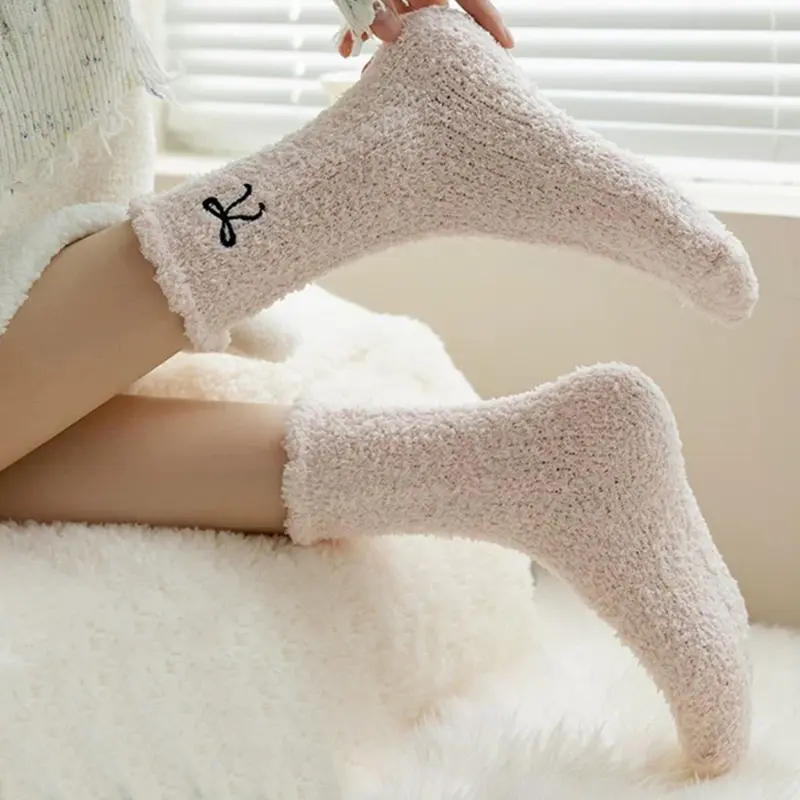 Tất Họa Tiết Thắt Nơ Thời Trang, 1 Đôi, Dành Cho Bé Gái Và Phụ Nữ, Thích Hợp Cho Mùa Thu Và Mùa Đông, Dày Dặn Và Ấm Áp, Được Làm Bằng Lông Cừu San Hô, Tất Ống Giữa, Thoải Mái 8