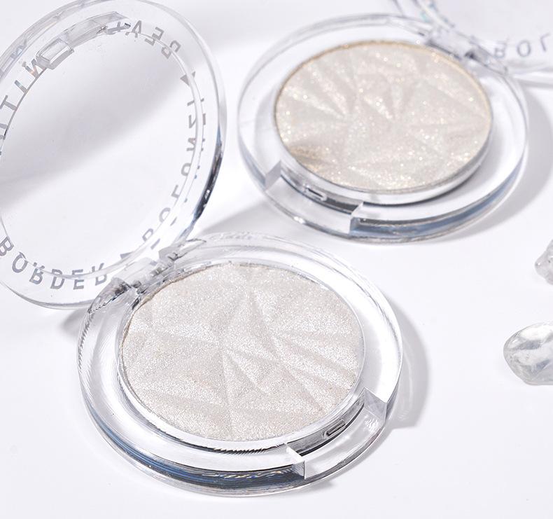 Product Introduction of BOLUNZI Diamond Small Highlighter Face Natural Brightening Pearlescent Fine Glittering Silkworm Makeup Contouring Powder 10