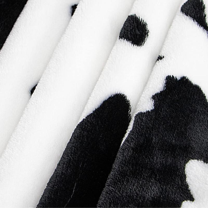 Cow Print Flannel Blanket, Soft Lightweight Throw Blanket, Portable Air Conditioning Blanket for Home Office, Girly Bedroom Accessories, Boyfriend Gift 5