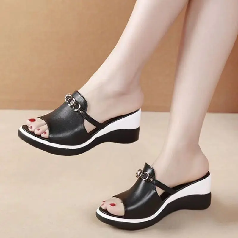 Women's High Heel Slippers Summer Outdoor Wear Thick Bottom Fashion Home Non-Slip Mom Shoes Soft Bottom Social Wedge Sandals