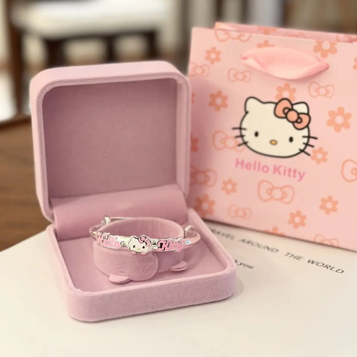 Vòng Tay Hello Kitty, Dành Cho Nữ, Ngọt Ngào Và Dễ Thương, Thích Hợp Cho Bé Và Trẻ Em, Quà Sinh Nhật, Đi Kèm Với Hộp Vòng Tay, Thiết Kế Dễ Thương