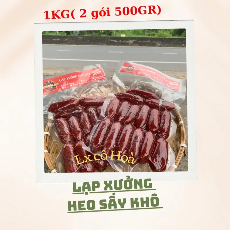 1 KG ( 2 gói ) LẠP XƯỞNG HEO SẤY KHÔ nhà cô Hoà , đóng gói + hút chân không cẩn thận 0
