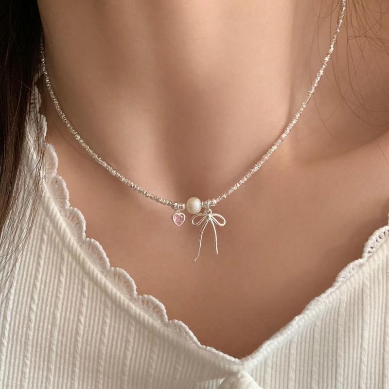Product Introduction of S925 Loving Heart in Sterling Silver Zircon Bow Small Pieces of Silver Necklace Bracelet Set Ins Niche Temperament Clavicle Chain 21