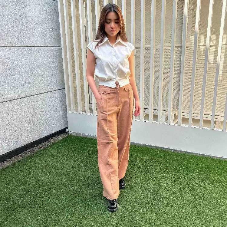 VALORE JOSELINE CROP TOP - Sleeveless Wanita Lengan Pendek Kancing Hidup 1
