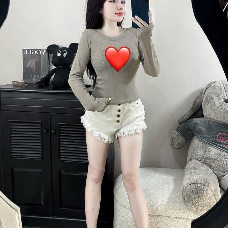áo đính đá trời thu diện e này đúng bài luôn 2