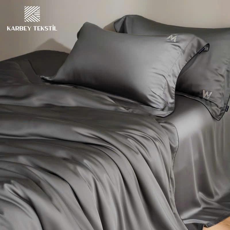    tặng vỏ ôm  bộ phi lụa 4 món gồm: 1 vỏ chăn  1 gra 2 vỏ gối 