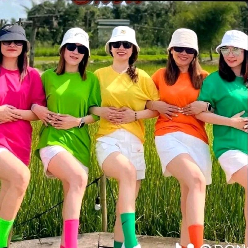 (HOT) combo  áo thun trơn nam vải co giãn chất đẹp  . giao màu tối ngẫu nhiên Menswear NAM 7