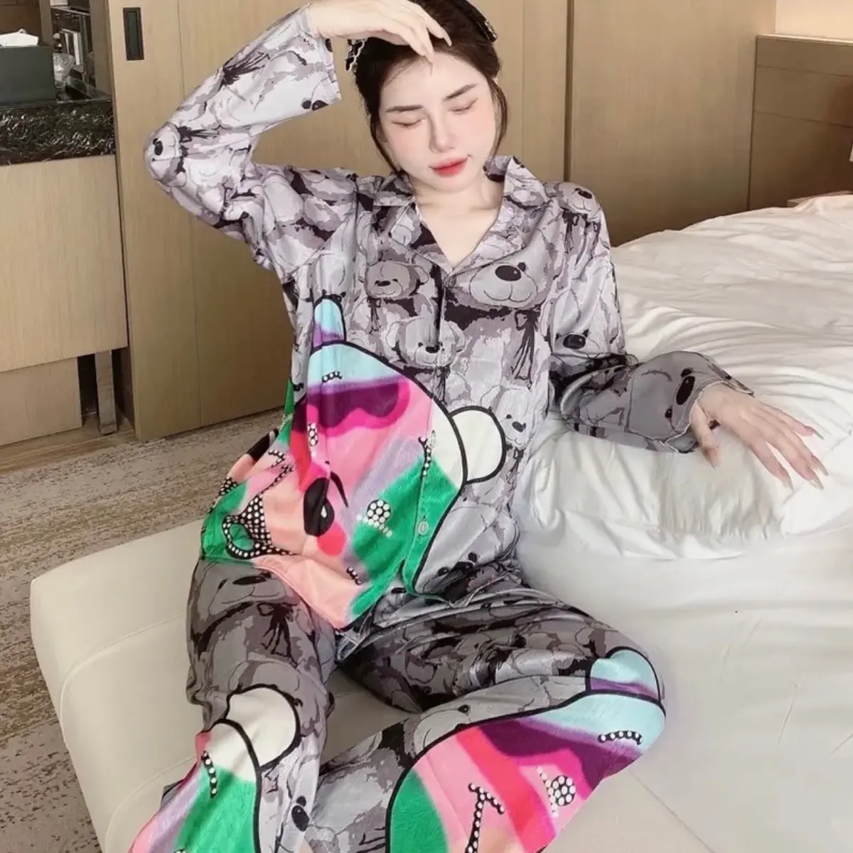 Đồ ngủ, đồ bộ pijama tay dài lụa xước dưới 60kg hoạ tiết Gấu bu