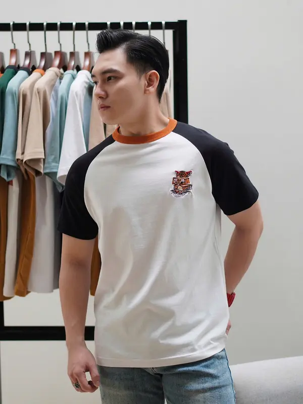 Áo T- SHIRT Raglan Tiger Trắng Tay Đen 3