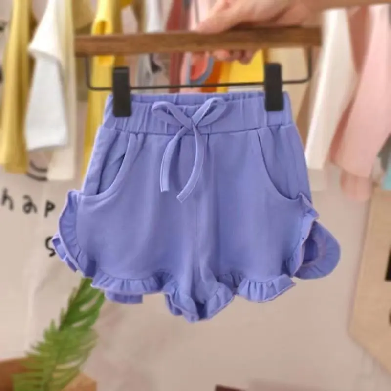 Quần Đùi Em Bé Phong Cách Mới, Cho Bé Gái, Mặc Mùa Hè, Dáng Rộng Vừa Vặn, Có Viền Ren, Phong Cách Người Nổi Tiếng Trên Internet, Thích Hợp Cho Trẻ Mới Biết Đi, Mỏng Và Thời Trang, Có Thể Mặc Ngoài Trời, Quần, Năm 2025