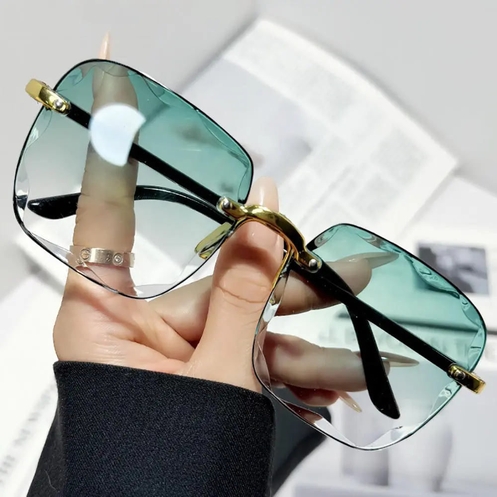 Fashion Women's sunglasses Designer Square Rimless Gradient lenses Gradient UV400 Square sunglasses for Ladies Summer Outdoor Driving Beach