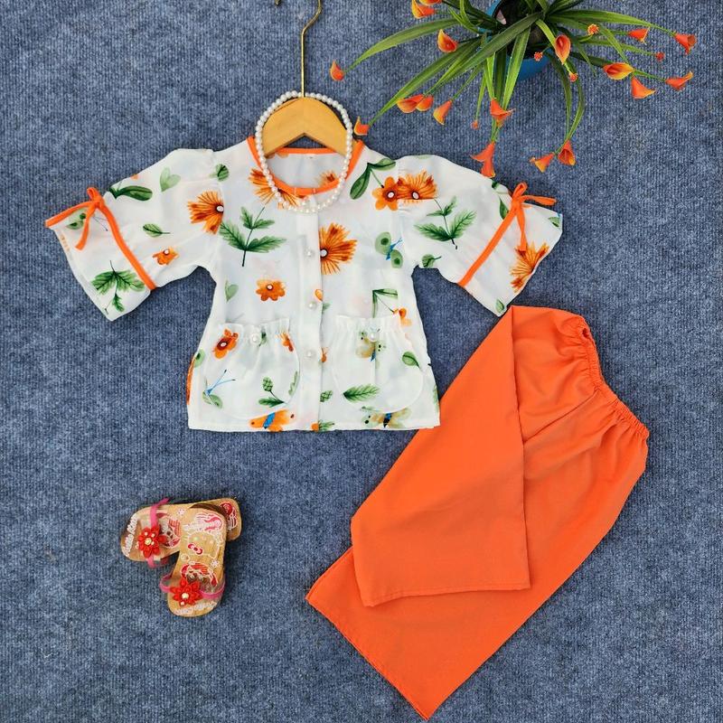 ( 11-36kg) Áo bà ba lụa mịn kèm quần, tay có phối nơ, khuy nút ngọc và túi tiền, cho bé gái cao 1,42m trở lại.