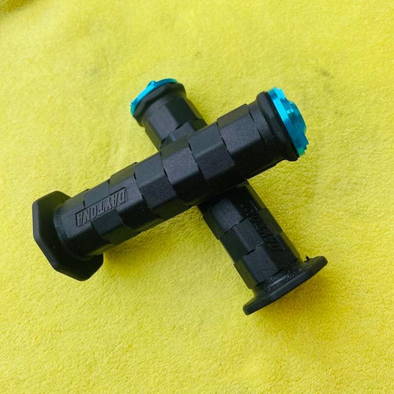 Bao tay daytona kèm gù GR5 gắn mọi loại xe máy siêu bền Phụ Kiện Phụ Tùng