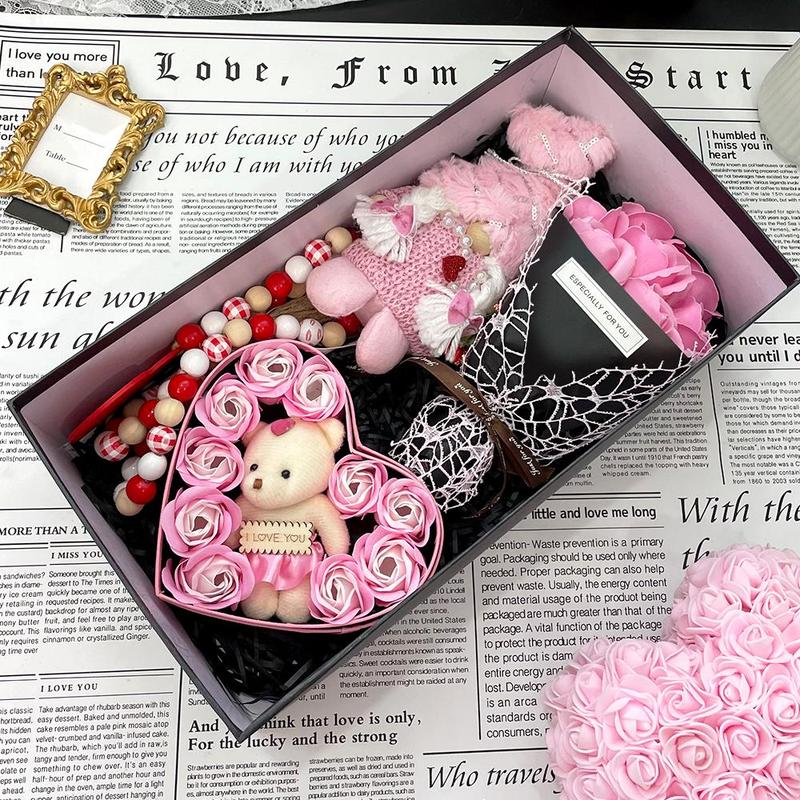 Product Introduction of Valentine's Day Gift Box, 1 Set Including Wooden Bead Necklace, Gnome Doll, Rose Bouquet & Bear Gift Box, Gifts for Women, Mother's Day Gift 2