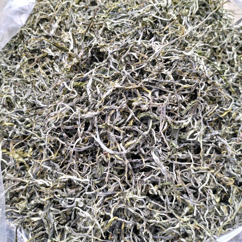 trà shan tuyết cổ thụ.(trà xanh sấy theo cách trung quốc 500gr)