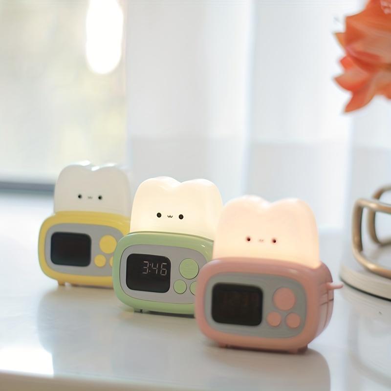 Cute Cartoon Toast Design Alarm Clock, USB Reaching Desktop Night Light, Novelty Lighting for Home Bedroom Living Room 0