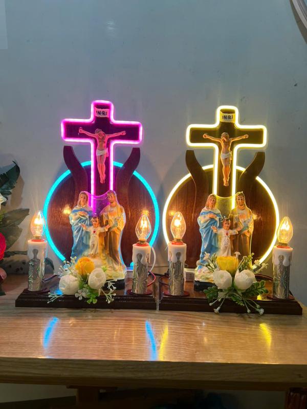 Bộ bàn thờ công giáo tròn mini 30cm gắn tượng Gia đình Thánh Gia 17cm để bàn hoặc tủ