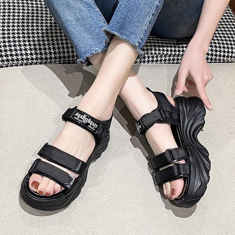 Sandal nữ 2 quai dán đế cao 7cm kiểu dáng Hàn Quốc 2023 2
