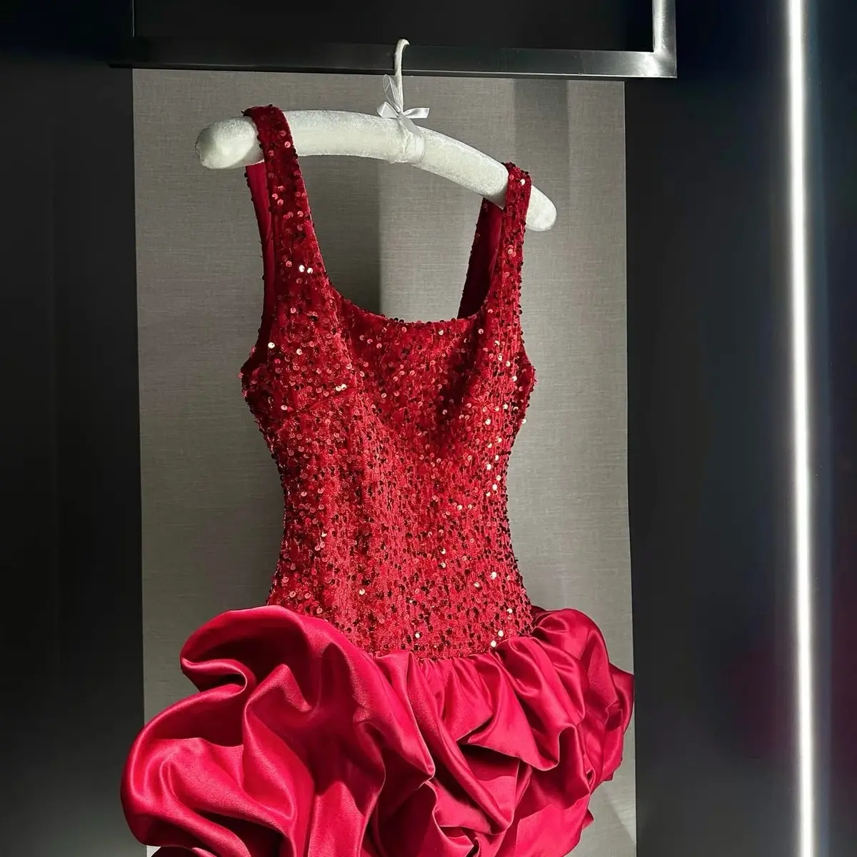 Váy thiết kế nữ - Váy hai dây kim xa phối tắt ta bồng sang sịn 2 màu (cl237) Women Dress