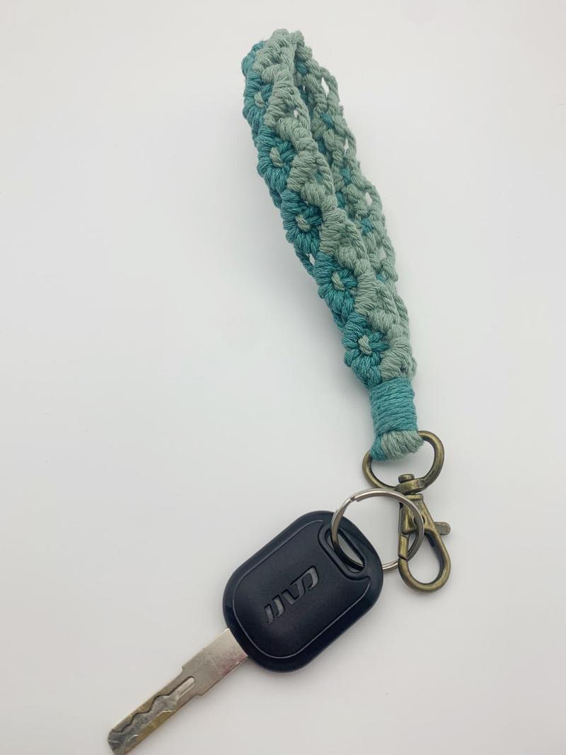 Product Introduction of Cute Flower Design Handmade Braided Keychain for Women & Men, Fashion Accessories for Daily Use, Trendy All-match & Exquisite Keychain for Birthday Gift 6