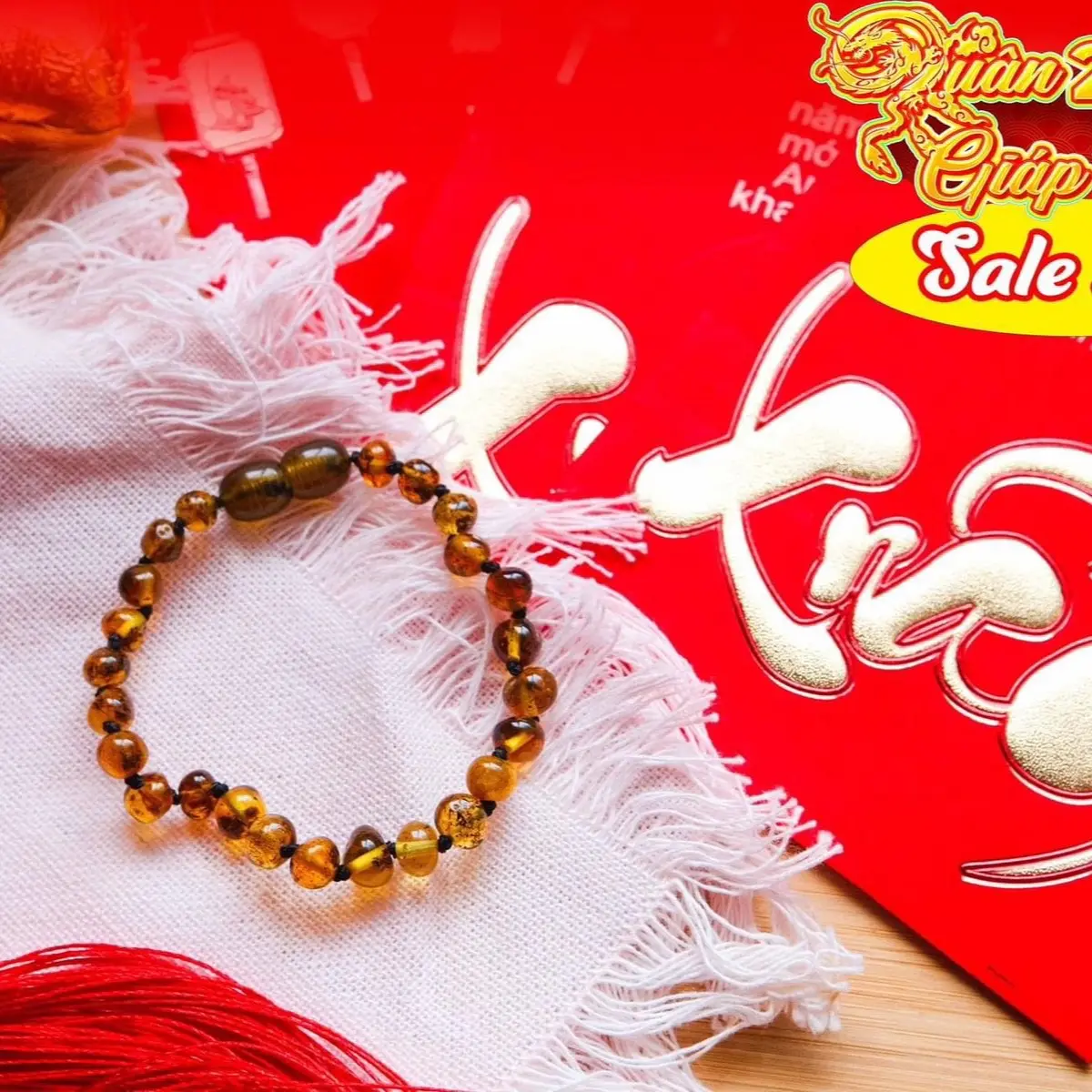 Vòng hổ phách đeo tay cho bé