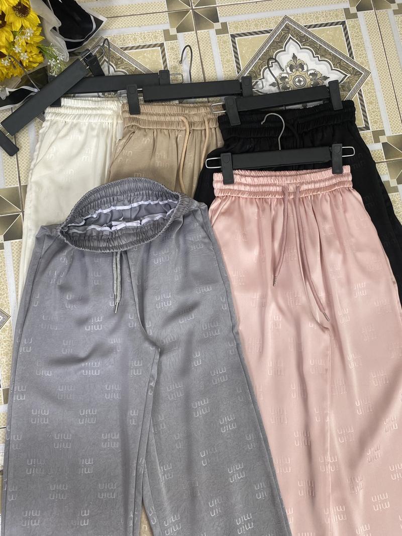 Product Introduction of [DiTi.9093.Store] QUẦN SUÔNG LỤA 3D CHỮ MN ( HÀNG ĐẸP CẠP BỌC VIỀN ) 37-62kg NỮ Women Pants Nhung Ong 2