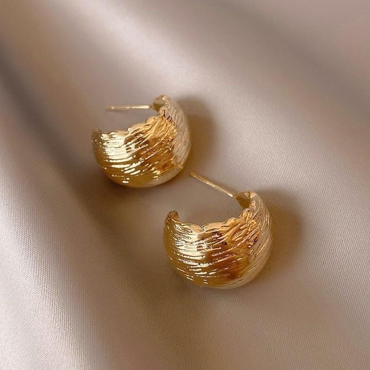 Product Introduction of Sterling Silver Needle Exaggerated Geometry Stud Earrings for Women Affordable Luxury Fashion Elegant High-Grade Earrings Metal Earrings 39