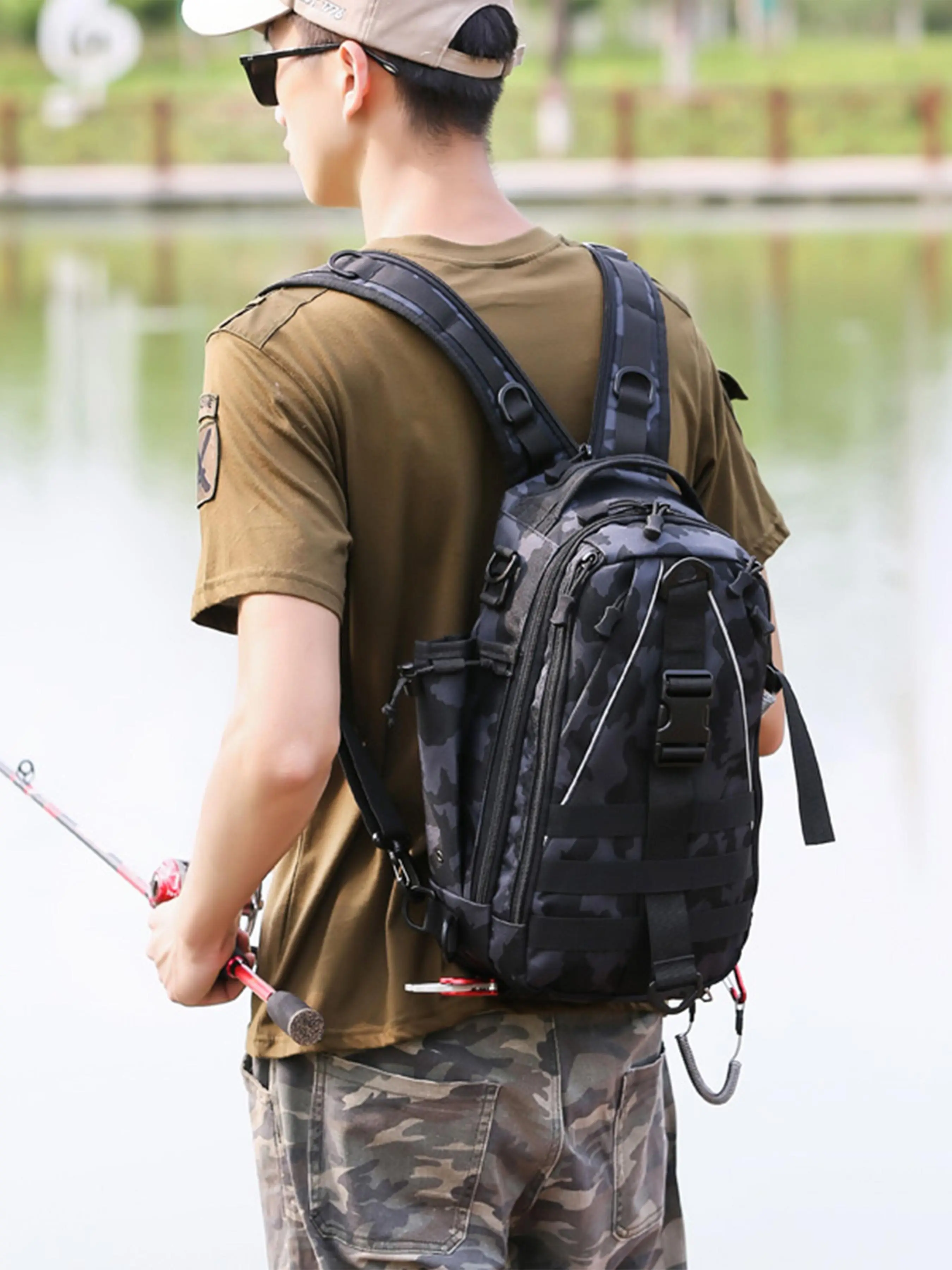 Camo Pattern Fishing Backpack, Large Capacity Fishing Backpack, Multifunctional Backpack for Outdoor Adventure, Travel, Sports