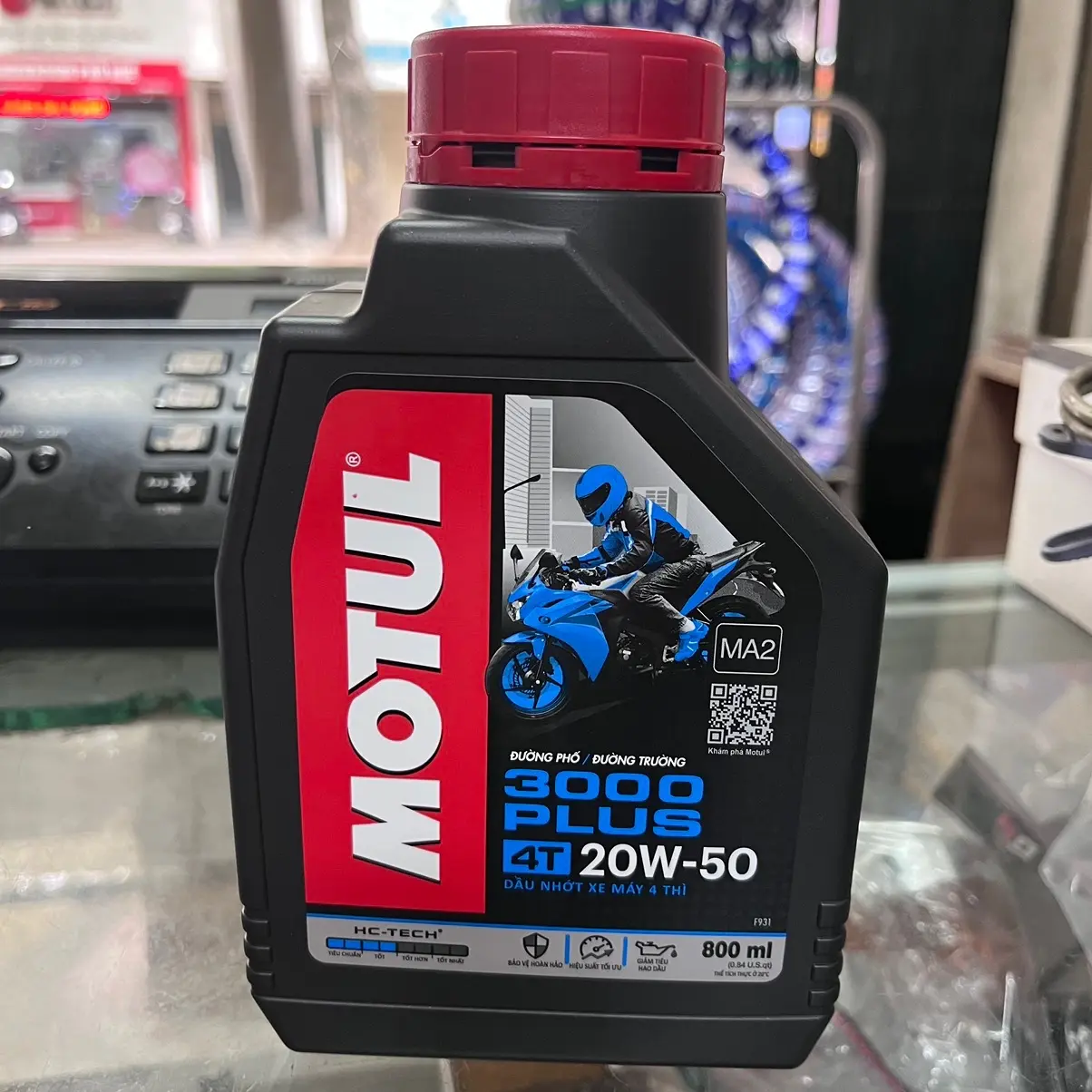 Dầu nhớt Motul 0.8L cho xe số