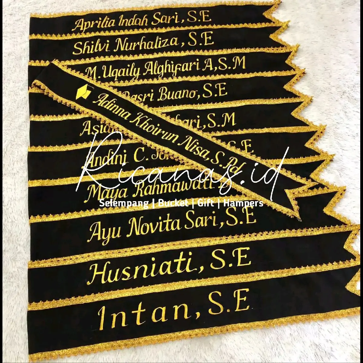 Selempang Wisuda Renda